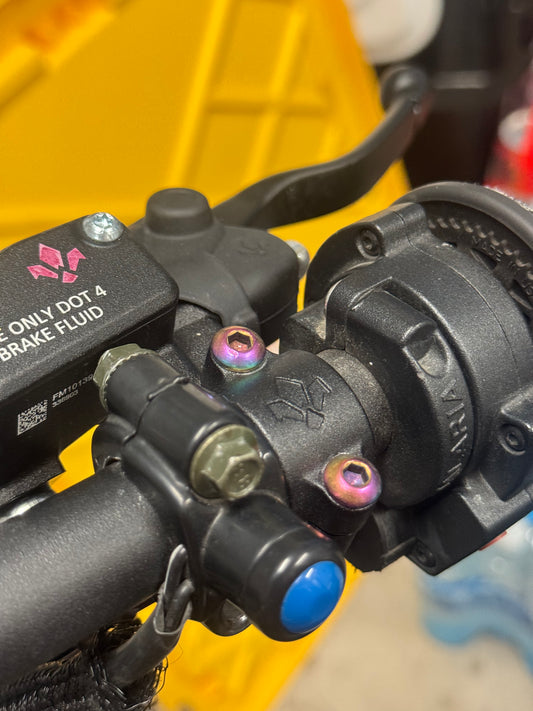 Formula brake titanium clamp bolts