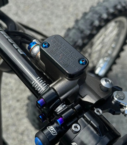 Ultra/Moto brake resovoir titanium(2pc)